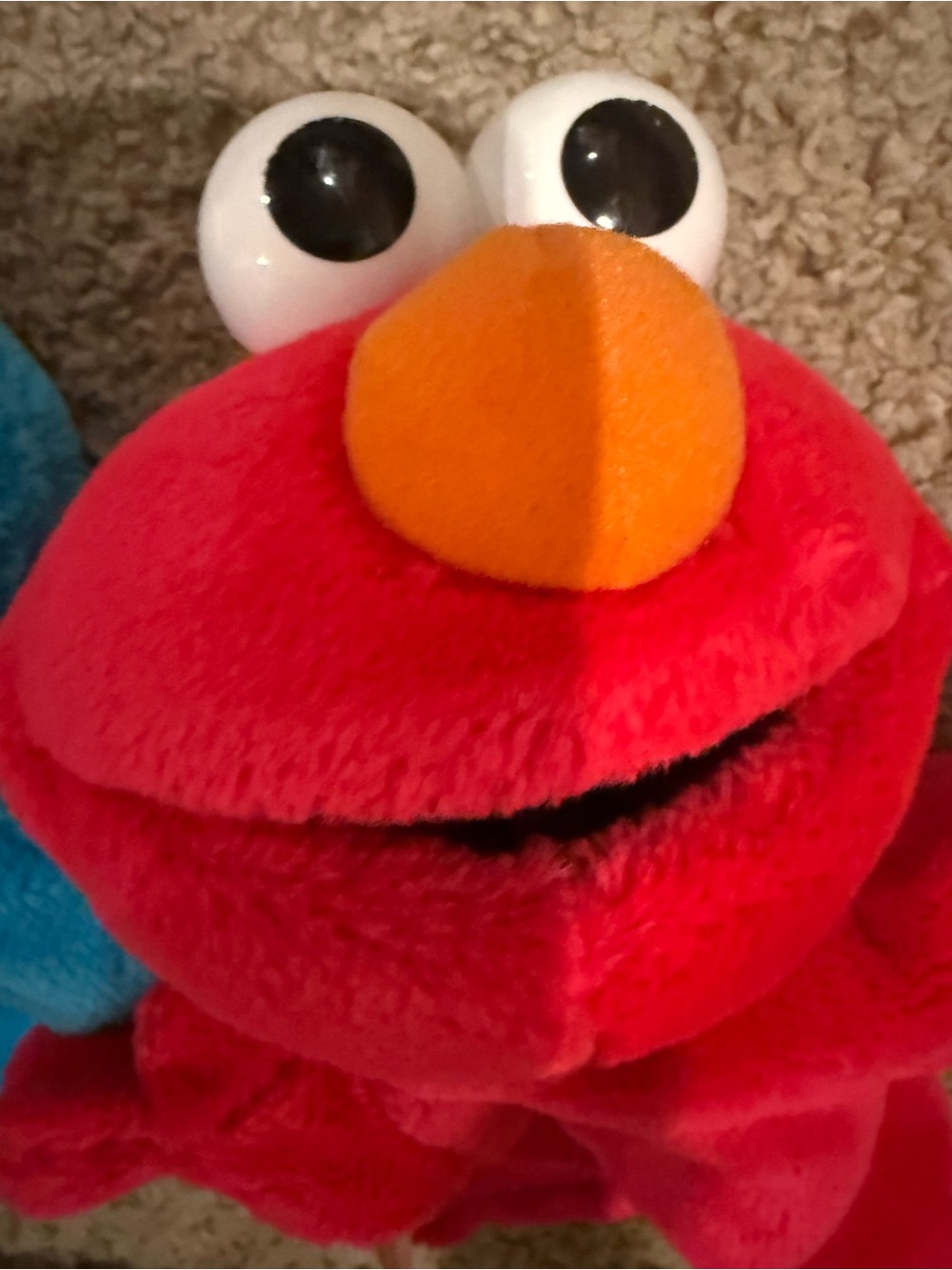 Cookie Monster and Elmo Sesame Street Hand Puppet Plush - Picture 5 of 6